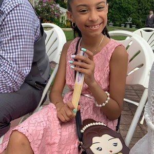 Meet your Posher, Gloria